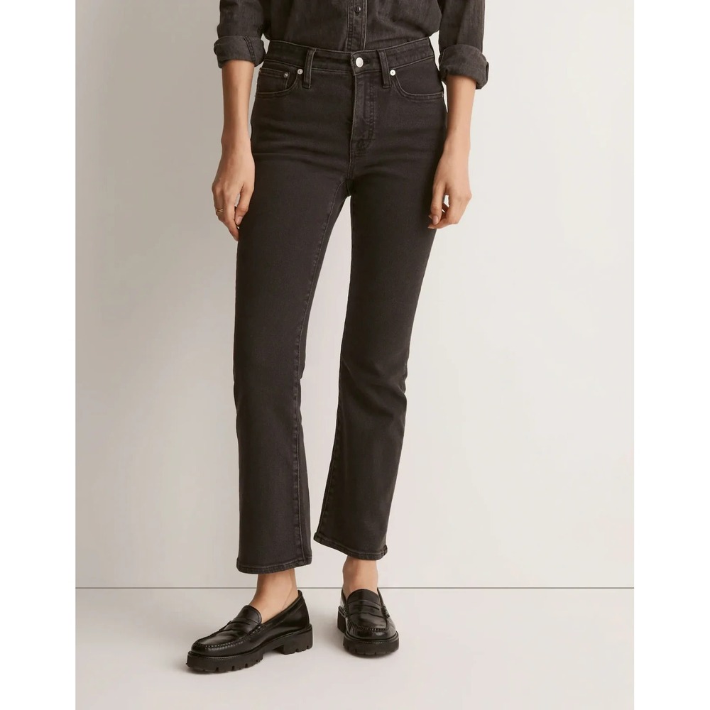 MADEWELL Women's Mid Rise Kick Out Crop Jeans in Starkey Wash‎ Size 32